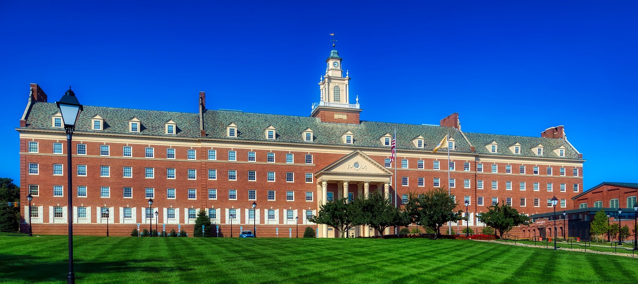 全球頂尖學(xué)府榜單解析，最新QS排名解讀與探索