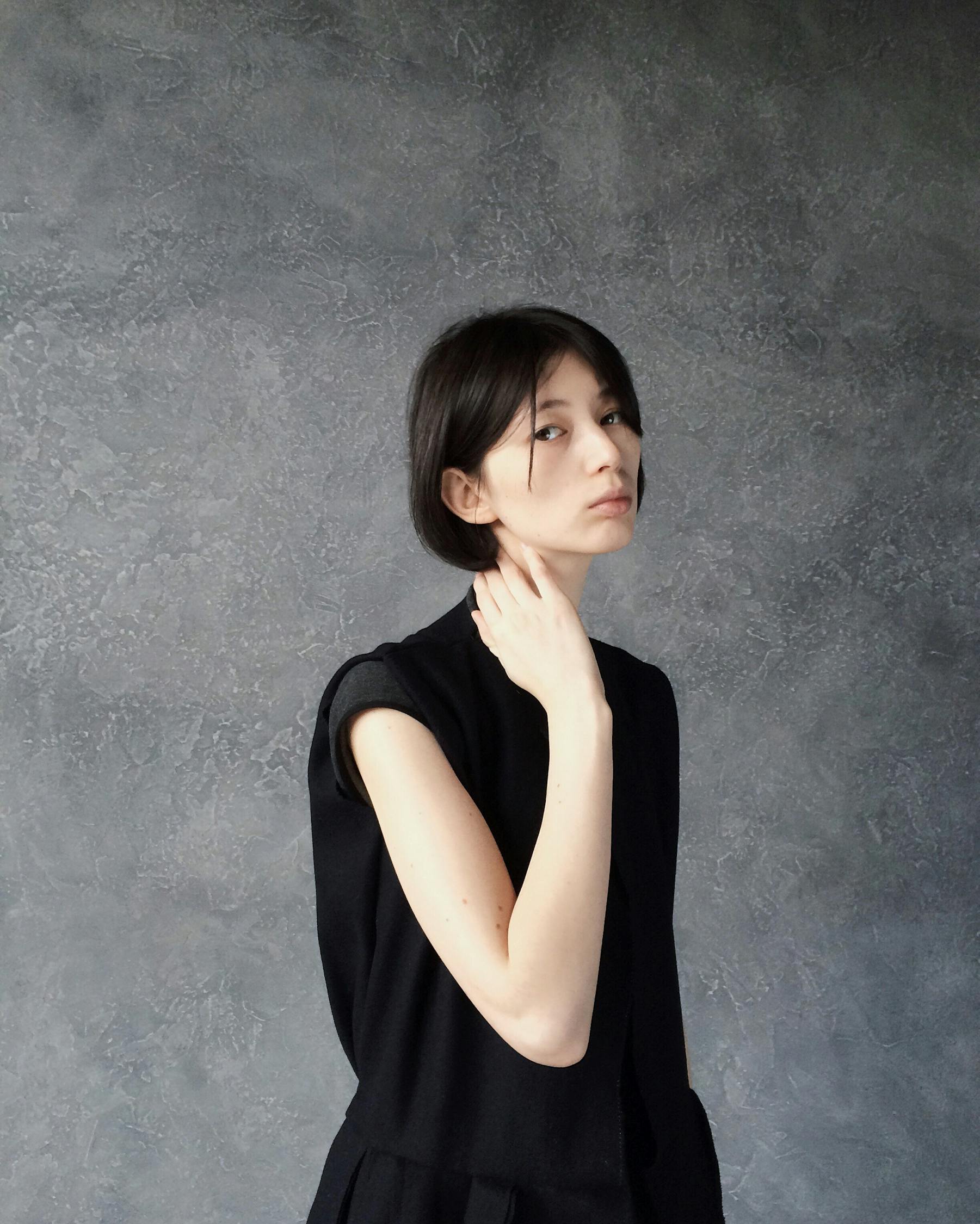 李智友最新高清圖片，展現(xiàn)魅力與風(fēng)采的探索