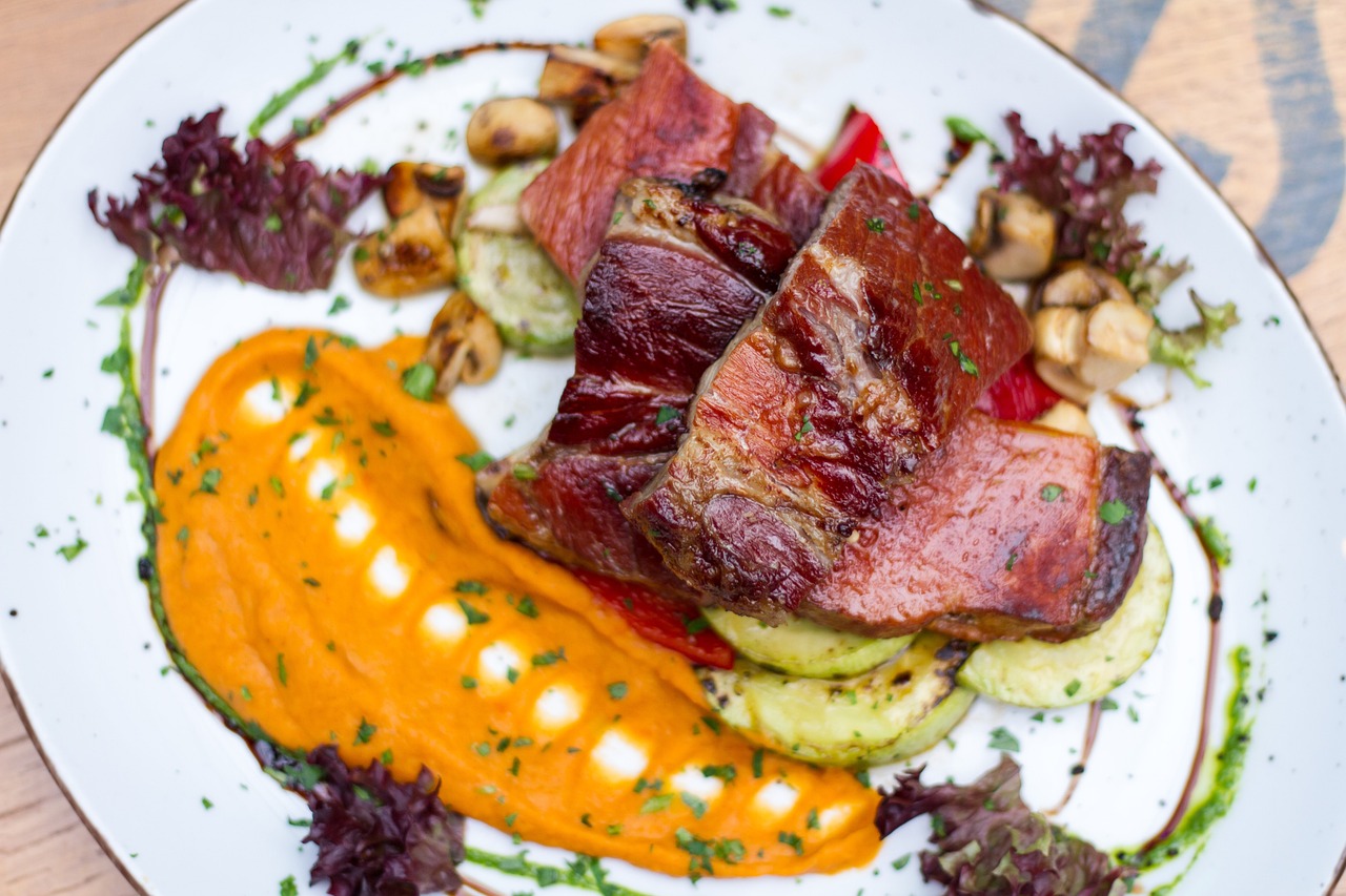 探索美食藝術，最新魚造型創(chuàng)新菜，無限可能的味覺盛宴