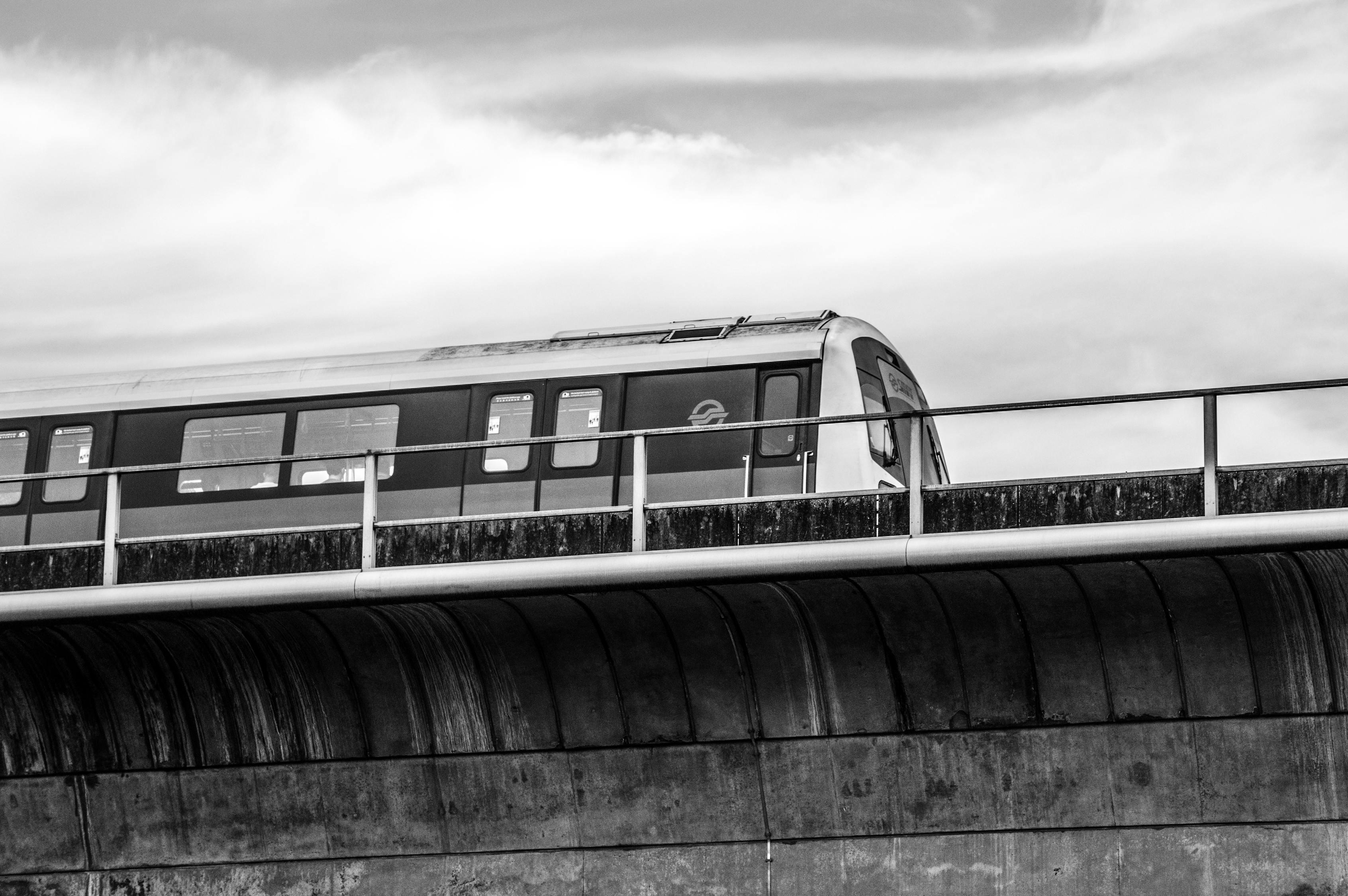 新吉城際鐵路進(jìn)展順利，未來交通更便捷，最新消息匯總