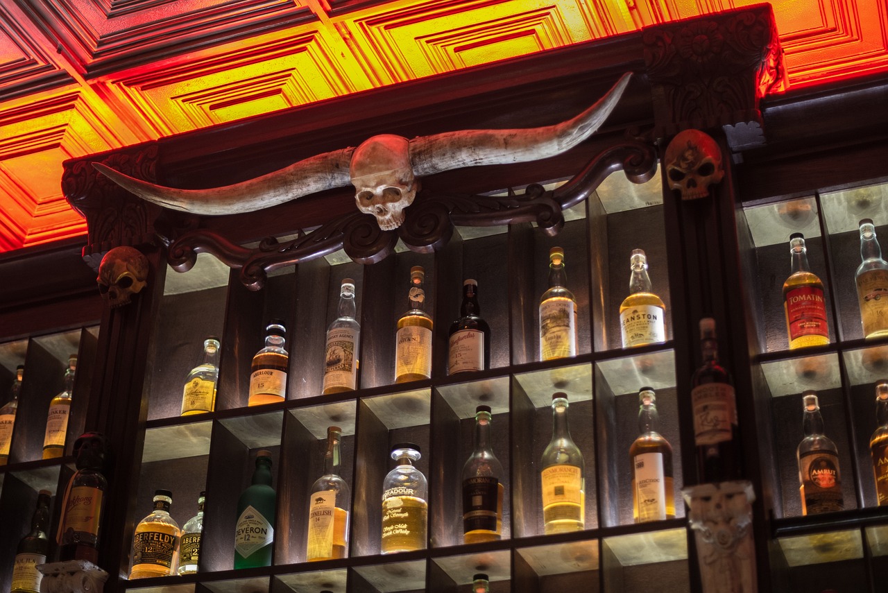 最新地攤貨產(chǎn)品圖片展示，揭示當(dāng)下小商品流行趨勢與時尚魅力