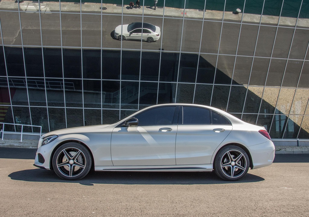 大運重卡雙驅(qū)375最新款引領(lǐng)行業(yè)新潮流