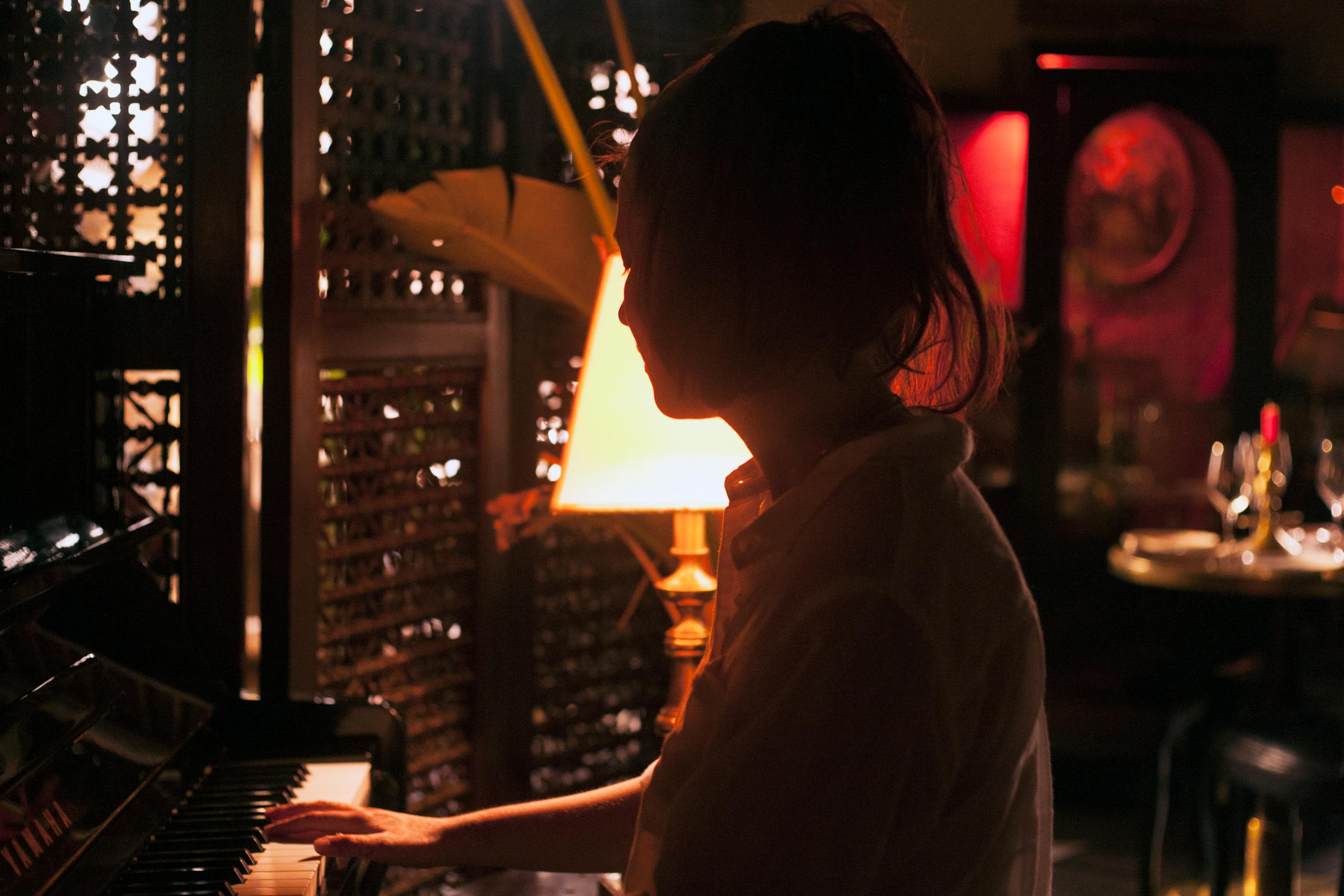 最新催淚歌曲，情感的音樂力量觸動(dòng)心靈深處