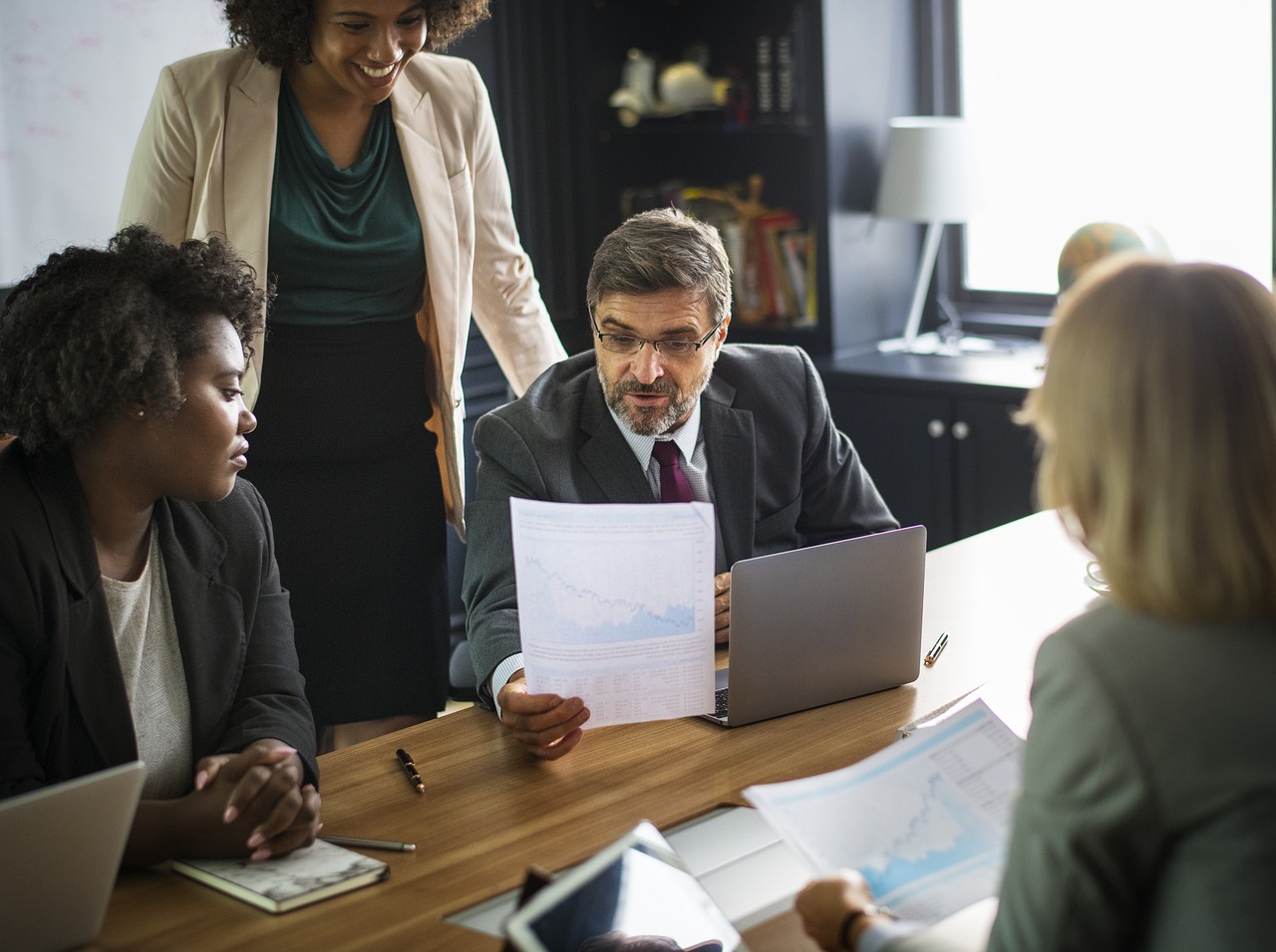 時(shí)政熱點(diǎn)最新分析與探討速遞。